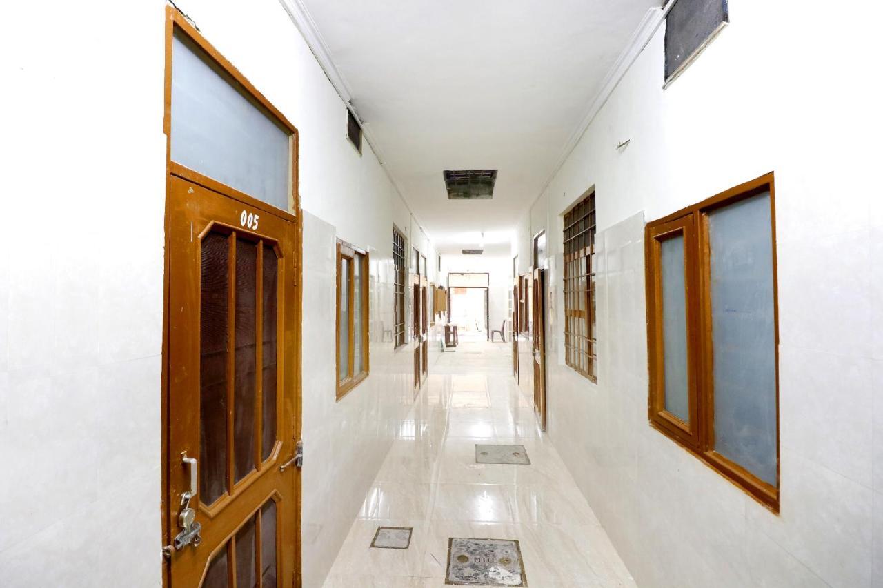 Spot On 44679 Hotel Samrat Sohāna Εξωτερικό φωτογραφία