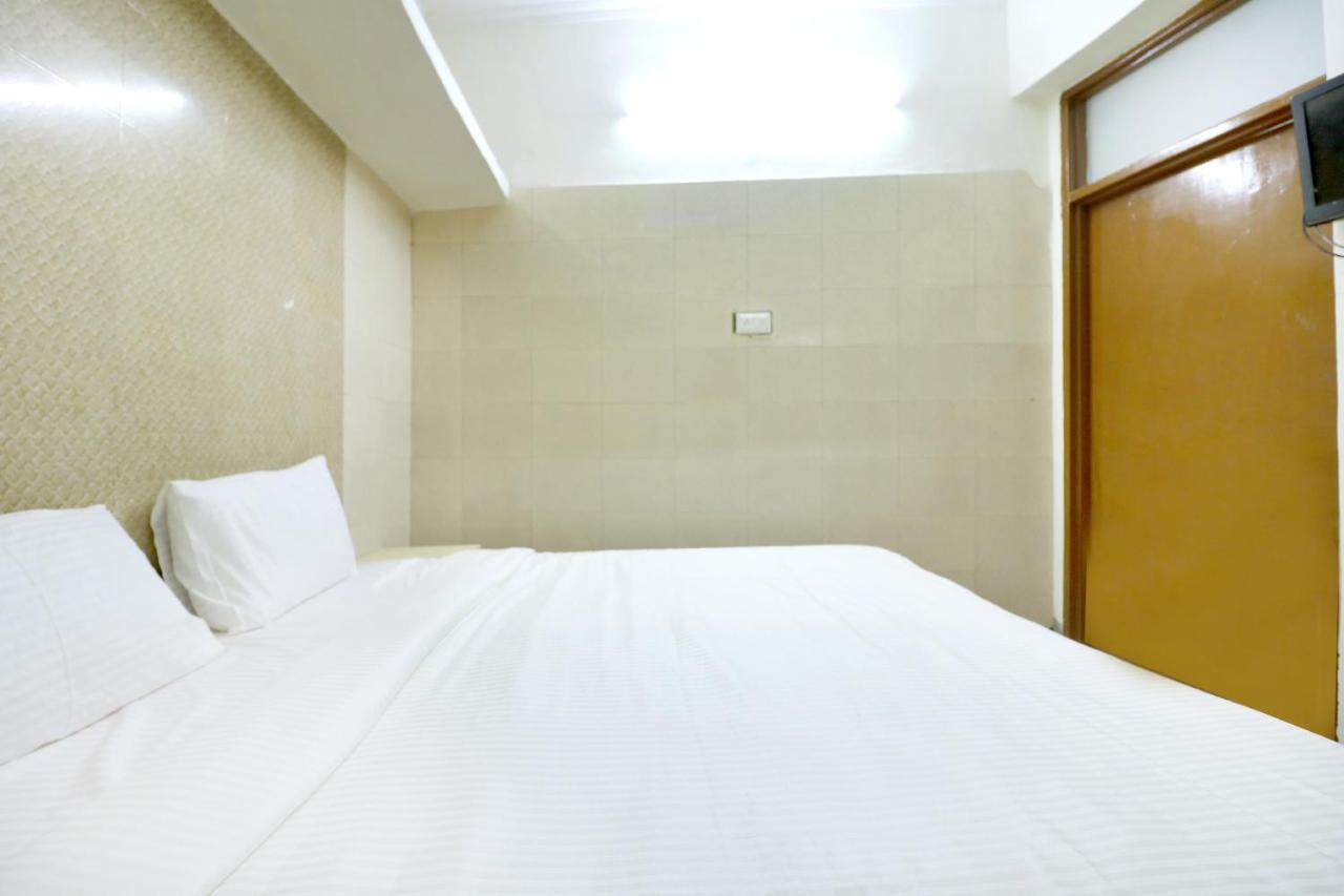 Spot On 44679 Hotel Samrat Sohāna Εξωτερικό φωτογραφία