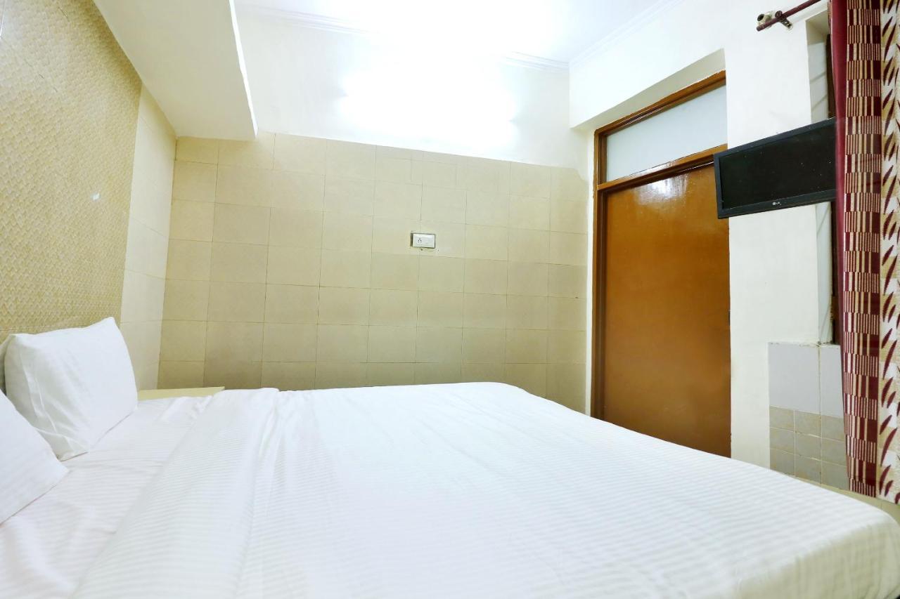 Spot On 44679 Hotel Samrat Sohāna Εξωτερικό φωτογραφία