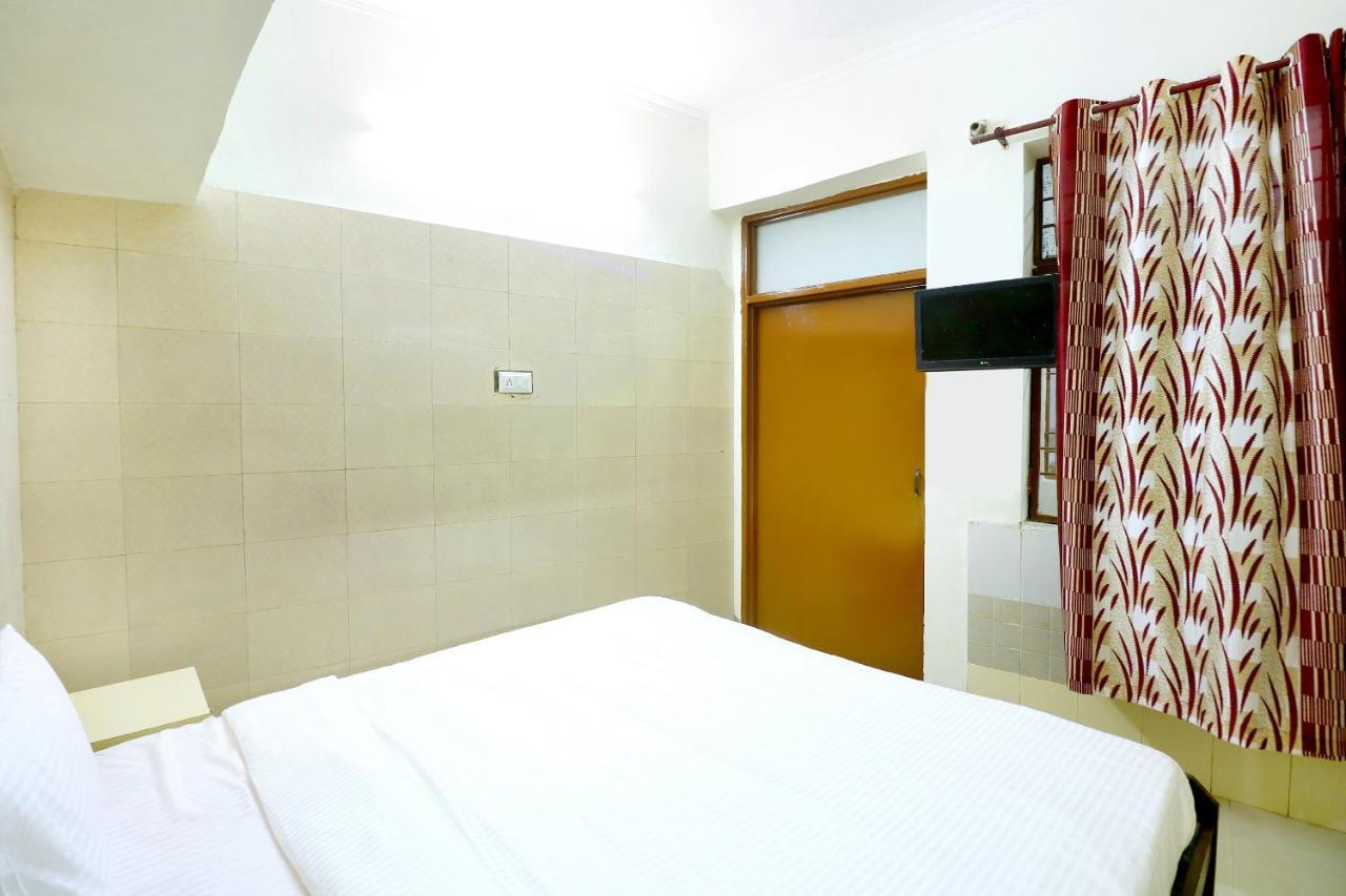 Spot On 44679 Hotel Samrat Sohāna Εξωτερικό φωτογραφία