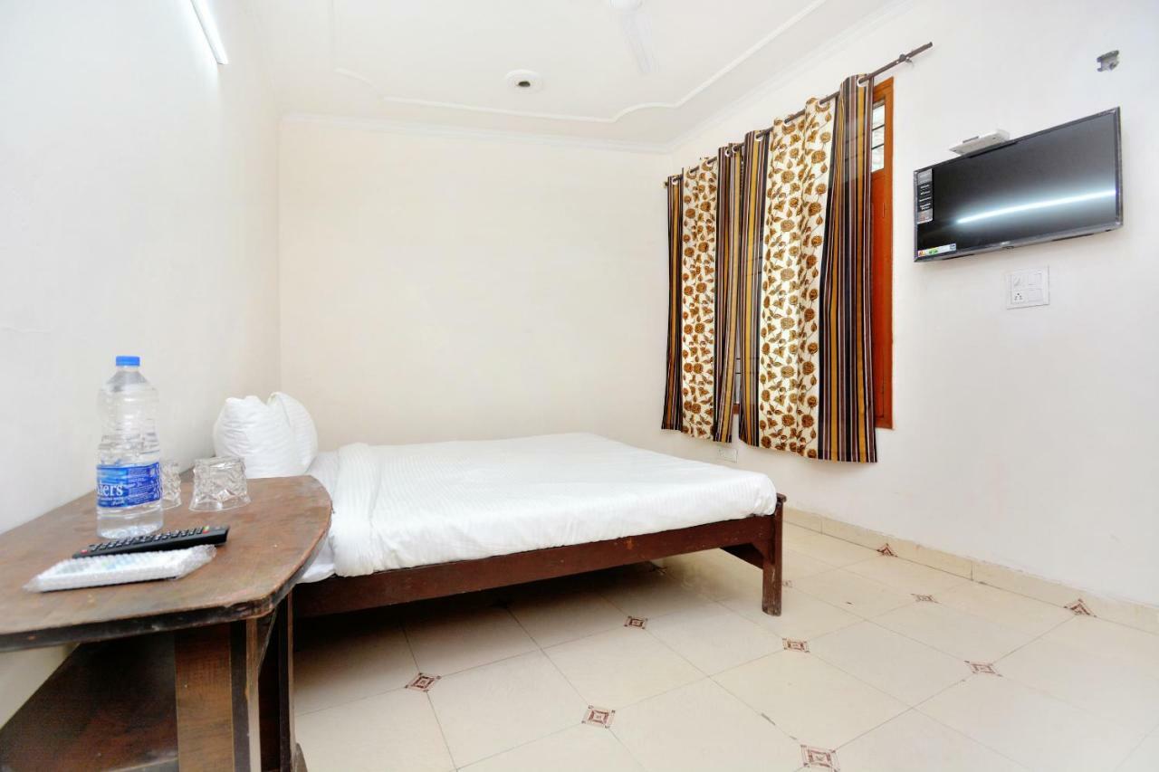 Spot On 44679 Hotel Samrat Sohāna Εξωτερικό φωτογραφία