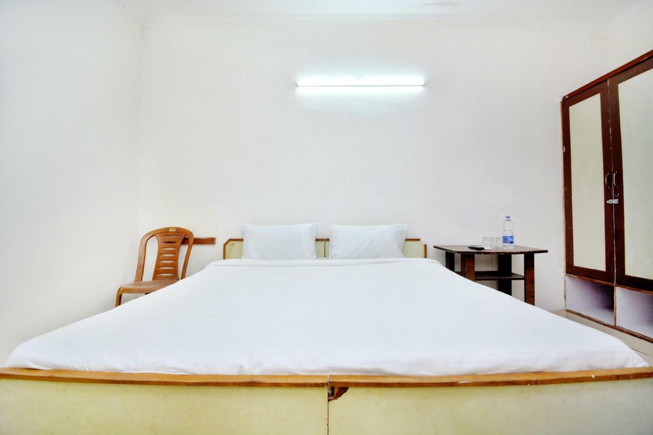 Spot On 44679 Hotel Samrat Sohāna Εξωτερικό φωτογραφία